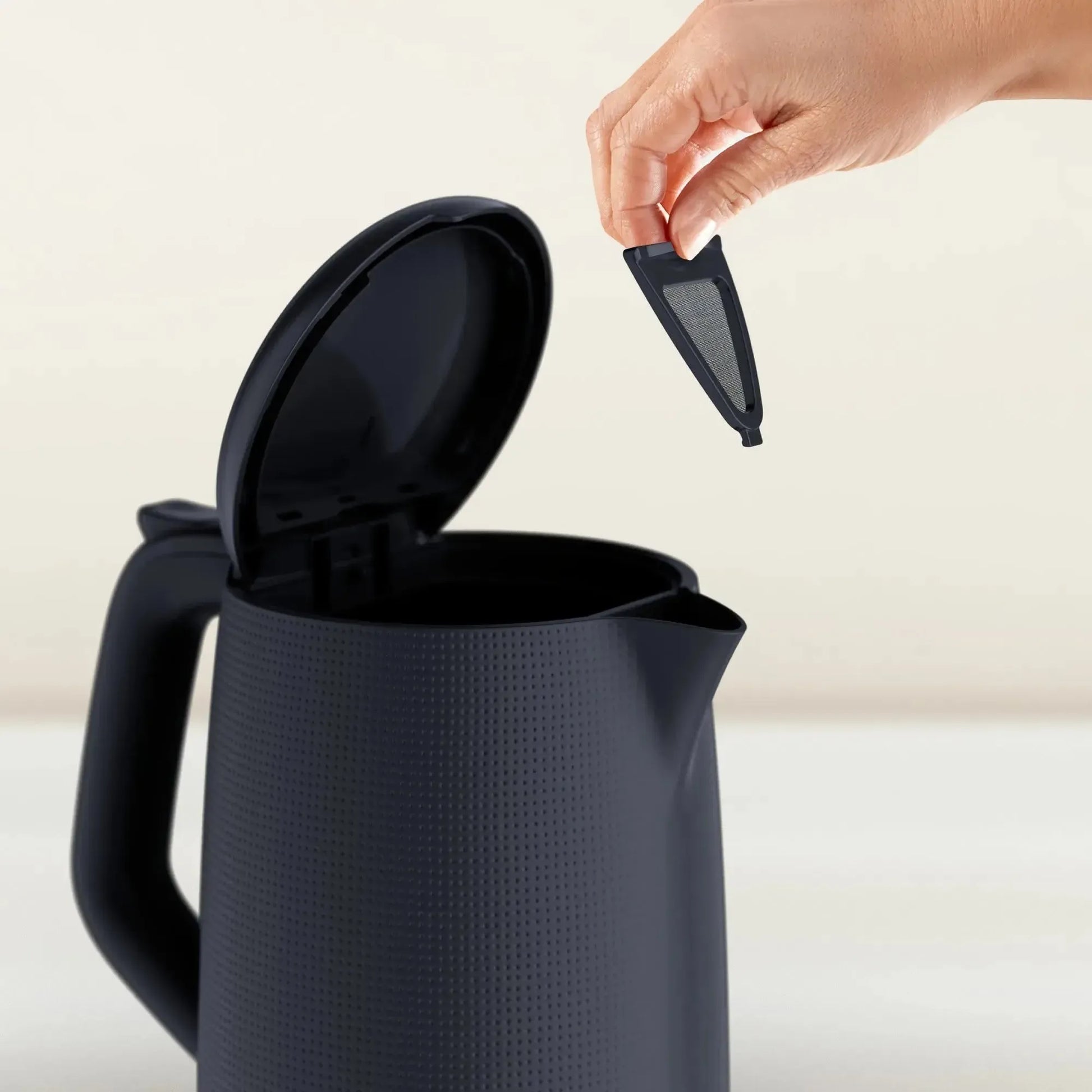 Hervidor Morning 1,7L Negro Moulinex1#Negro
