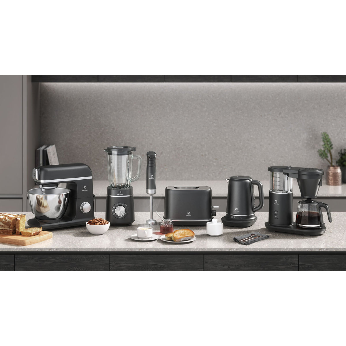 Licuadora 1,75L Jarra de Vidrio y 6 Cuchillos 1000W BLP70 Electrolux-Licuadoras