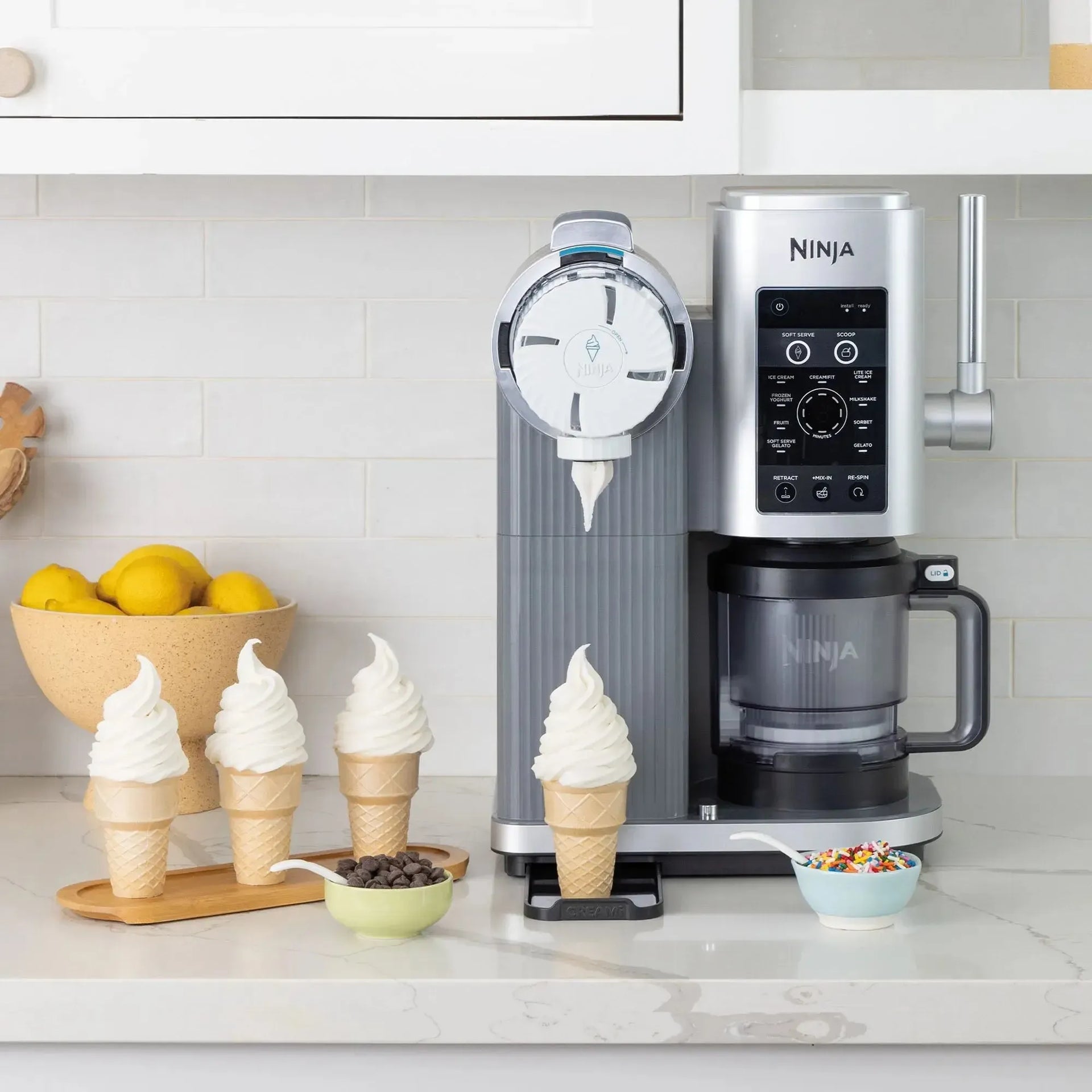 シナリー　C3 クレンジング　MAYU様 Máquina de Helado Swirl Ninja – Kitchen Center