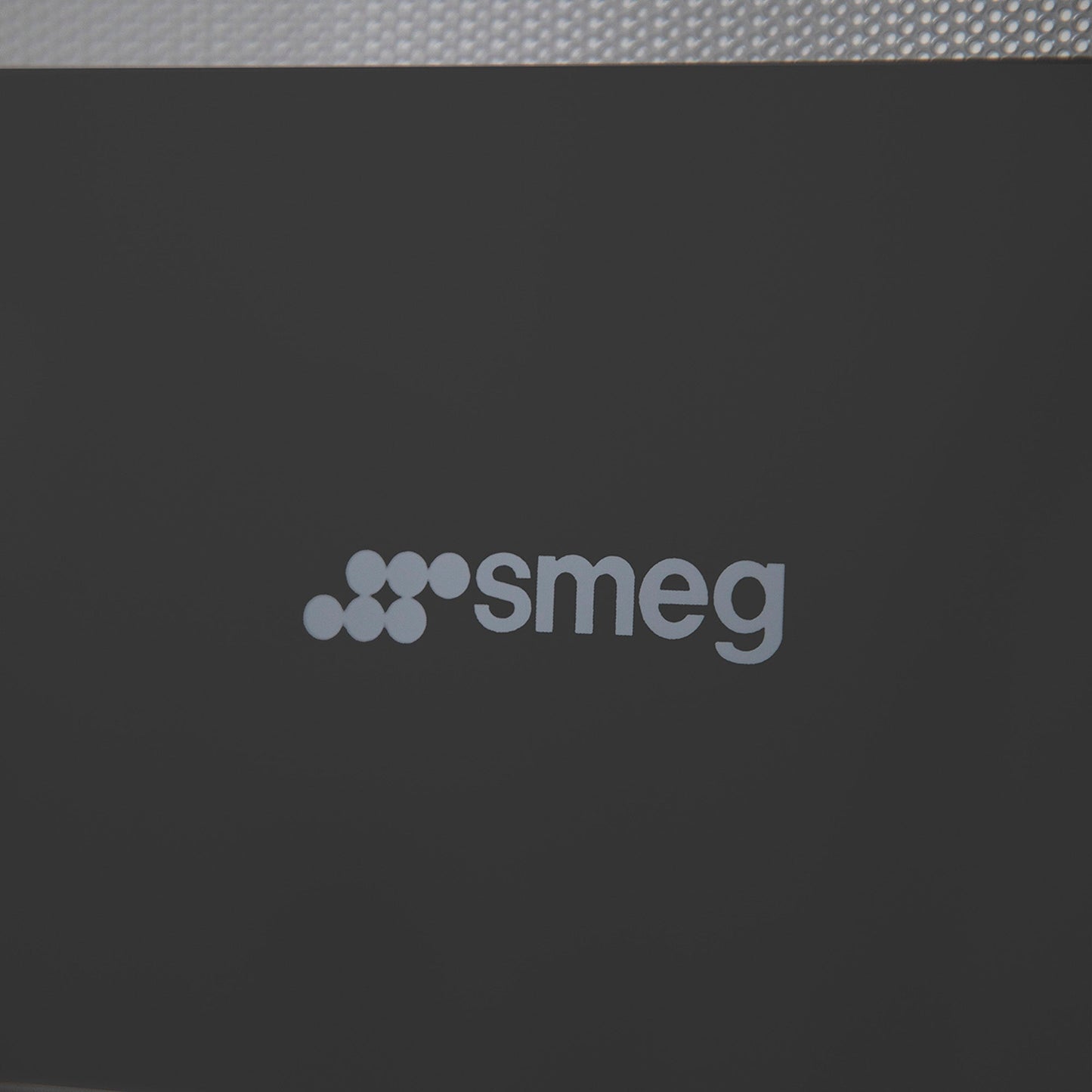 Microondas FMI125N 25 lts SMEG