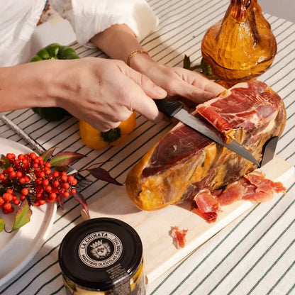 Mini Jamon serrano con tabla y cuchillo 950 grs Coquinaria-Gourmet