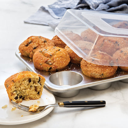 Molde Naturals 12 Cavity Muffin Pan with High-Domed Lid Nordic Ware