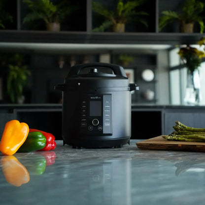 Olla Eléctrica Multifuncional Cook 6 Lts Mouvair + Rociador de aceite + Molinillos sal y Pimienta2#Negro