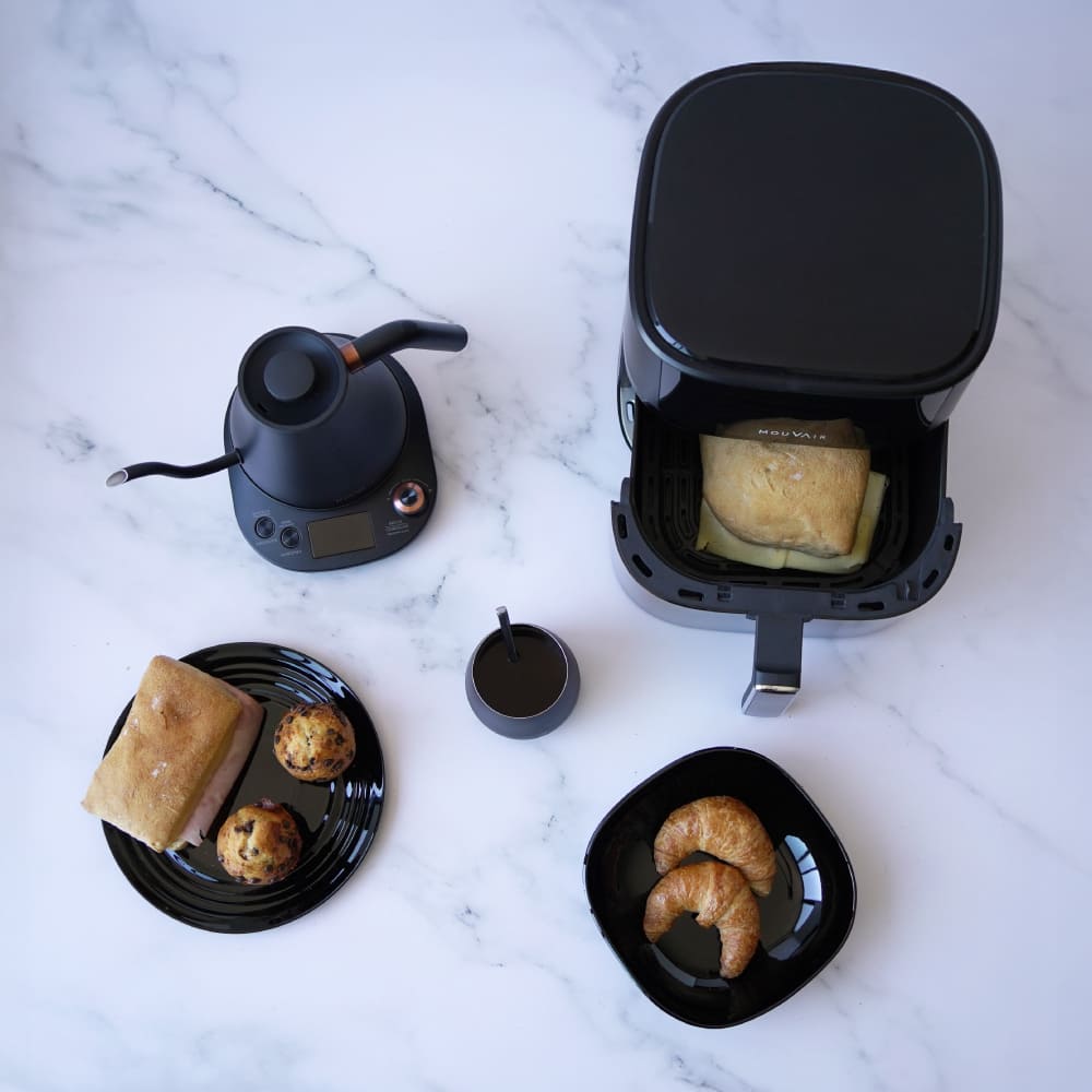 Pack Freidora de Aire Clear Fry 6lts + Hervidor Inteligente Mouvair Swan5#Negro