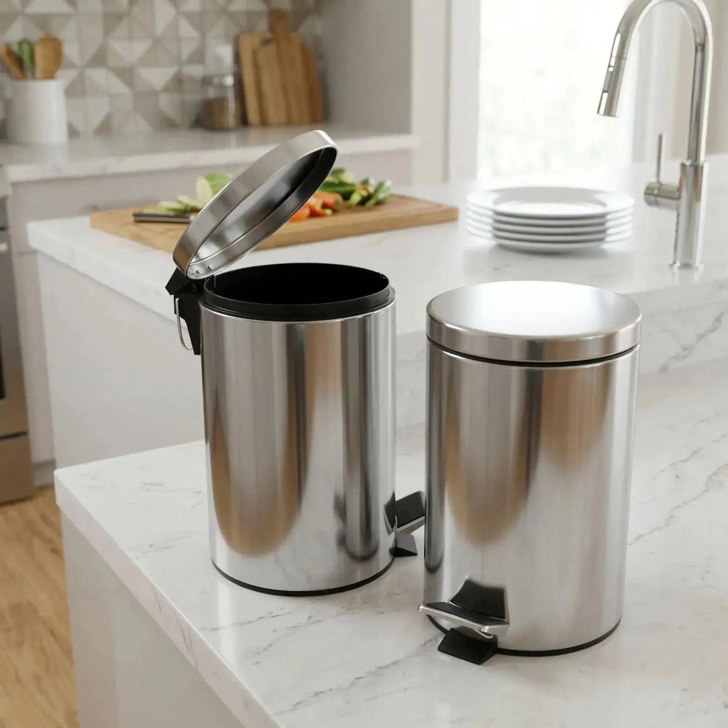 Papelero 5 LT Aluminio.jpg