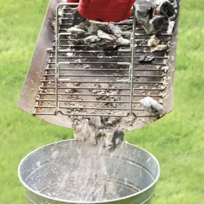 Parrilla a Carbón modelo Pro Deluxe Char Griller4#Negro