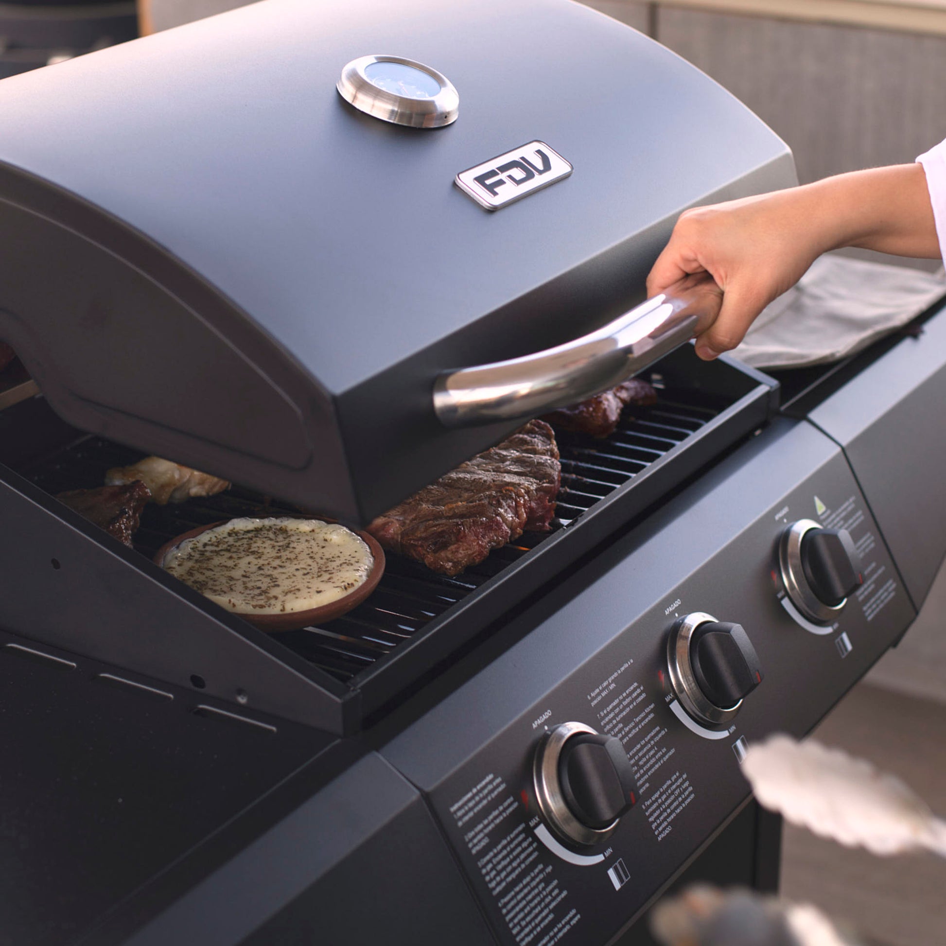 Parrilla a Gas Essence 3Q Black FDV - Caja Dañada-Parrillas a Gas