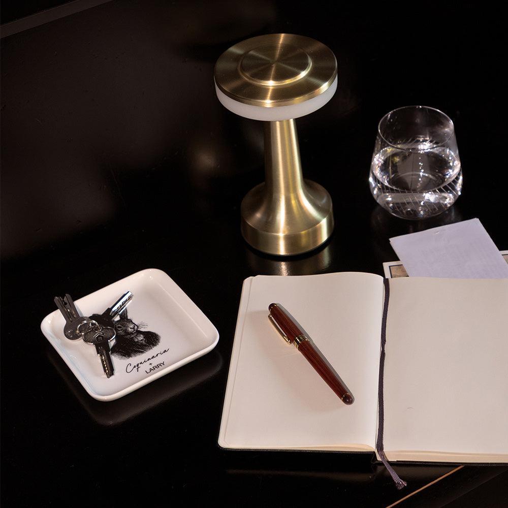 Plato Conejo Coquinaria by Larry