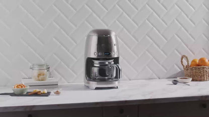 Cafetera a Goteo DCF02SSEU Smeg