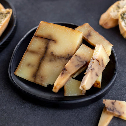 Queso Oveja con ajo negro 150 grs Coquinaria-Gourmet