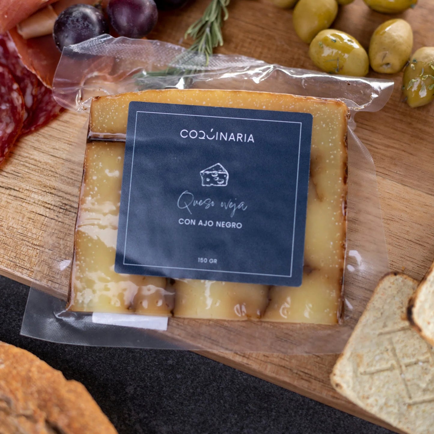 Queso Oveja con ajo negro 150 grs Coquinaria-Gourmet