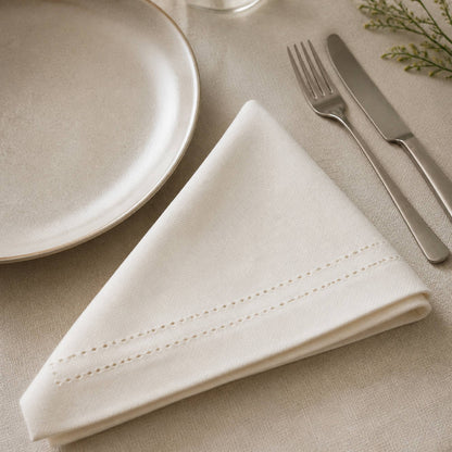 servilletas_crema_05_uso-plato.jpg