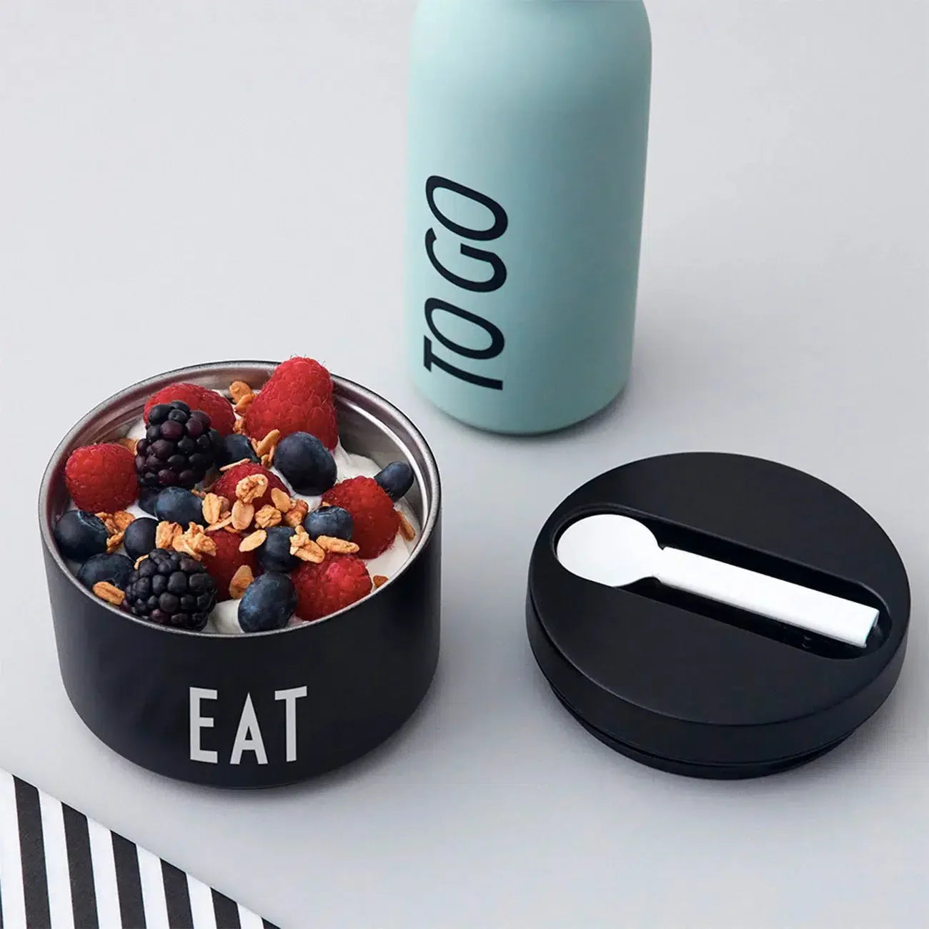 Termo lonchera Pequeño Design Letters3#Negro