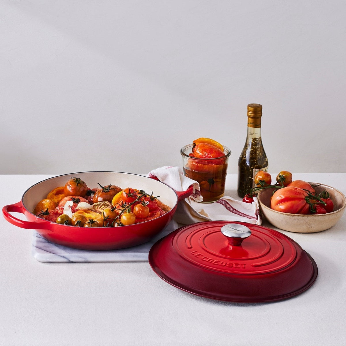 Cacerola Baja Hierro Esmaltado 30 Cm Le Creuset
