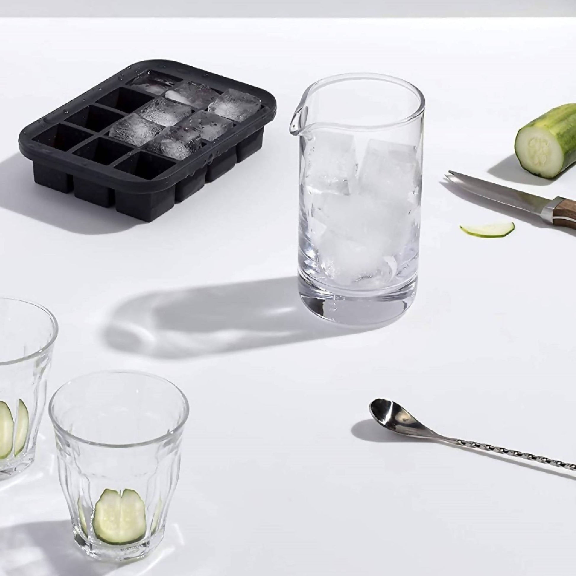 Cubetera 12 Hielos con Tapa Every Day Ice5#Negro