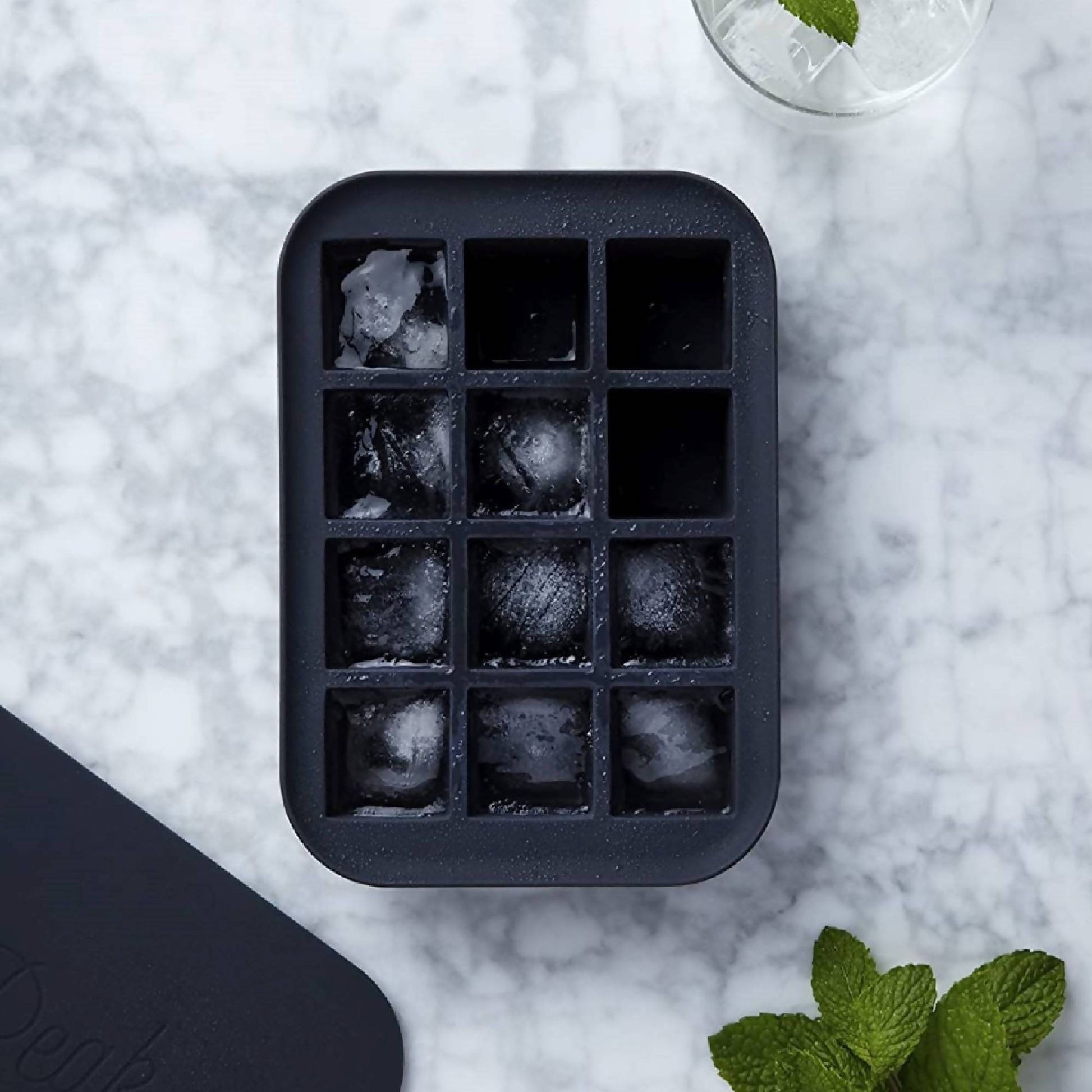 Cubetera 12 Hielos con Tapa Every Day Ice2#Negro