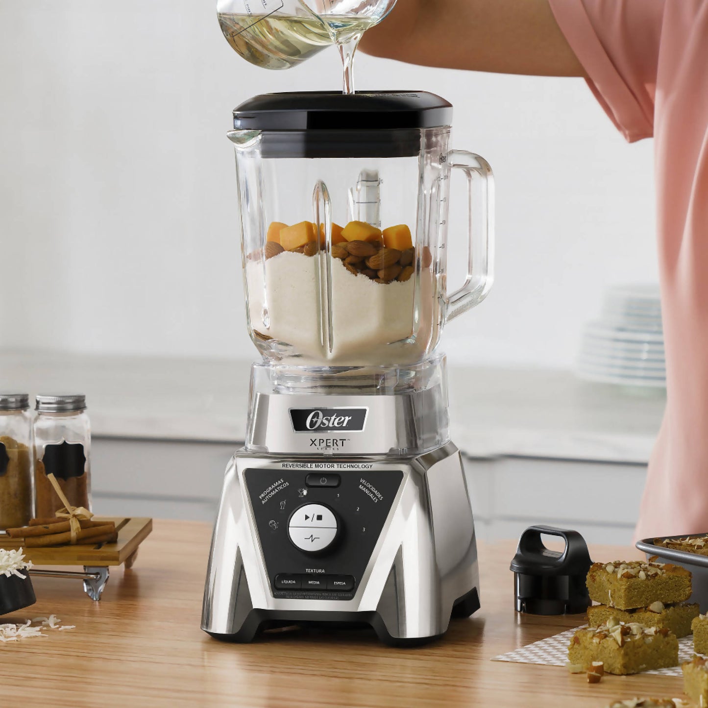 Licuadora Xpert Series Control Textura + Vaso Blend N Go Oster2#Gris