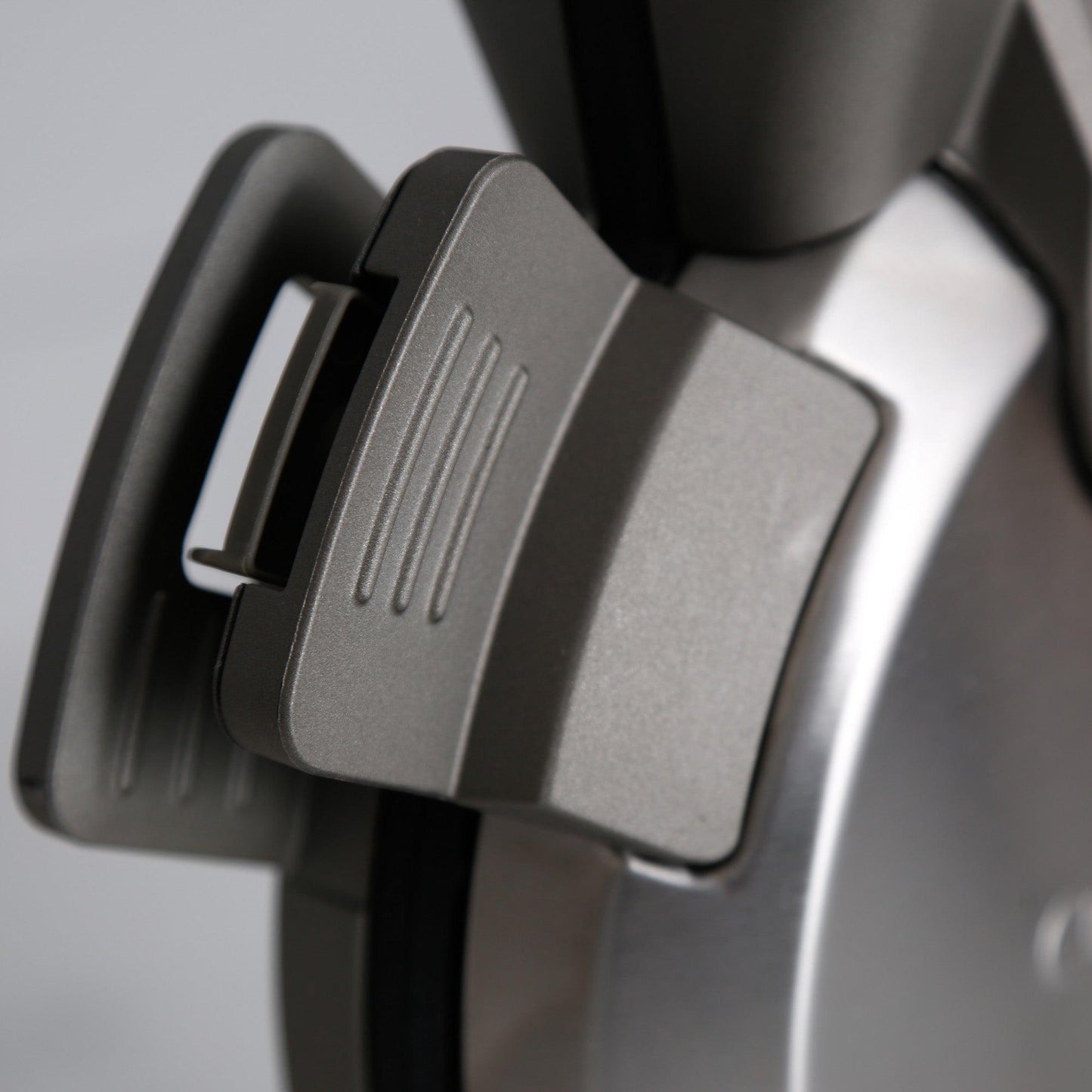 Waflera/Gofrera Vertical WAF-V100 de Cuisinart®