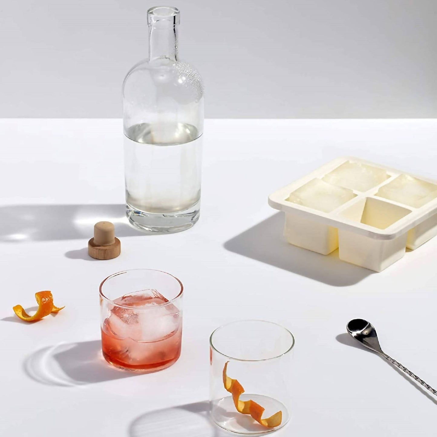 Cubetera 4 Hielos con Tapa Extra Large Ice9#Blanco